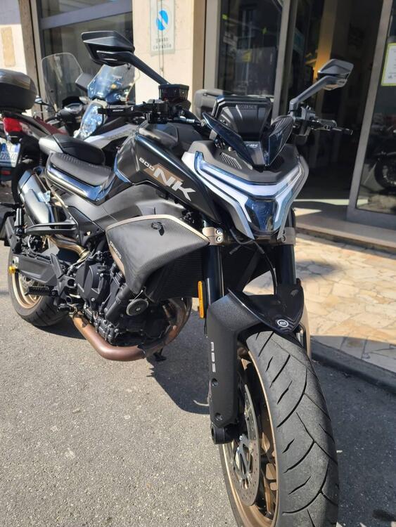 CFMOTO 800NK Sport (2023 - 25)