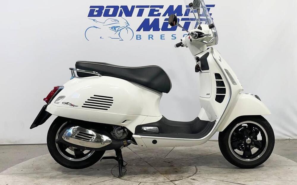 Vespa GTS 300 Super Hpe (2021 - 22)