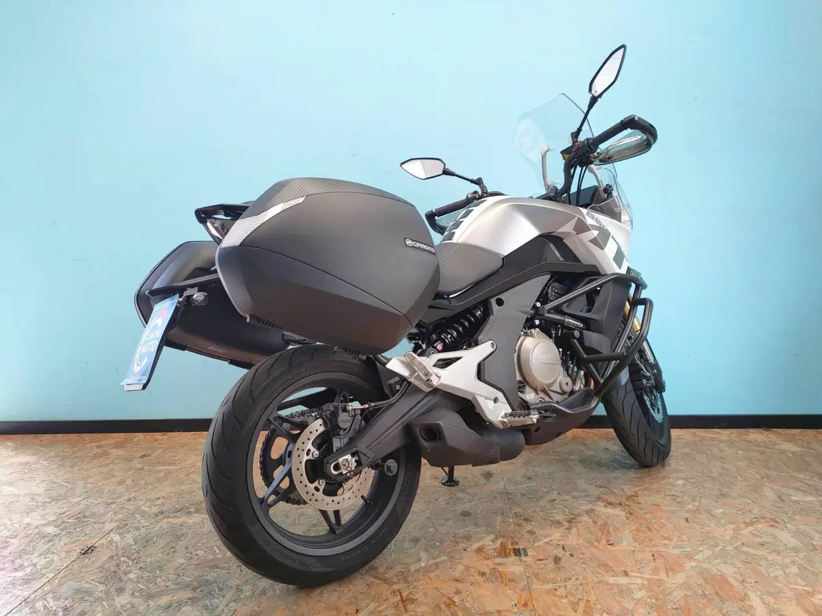 CFMOTO 650MT (2021 - 24) (6)