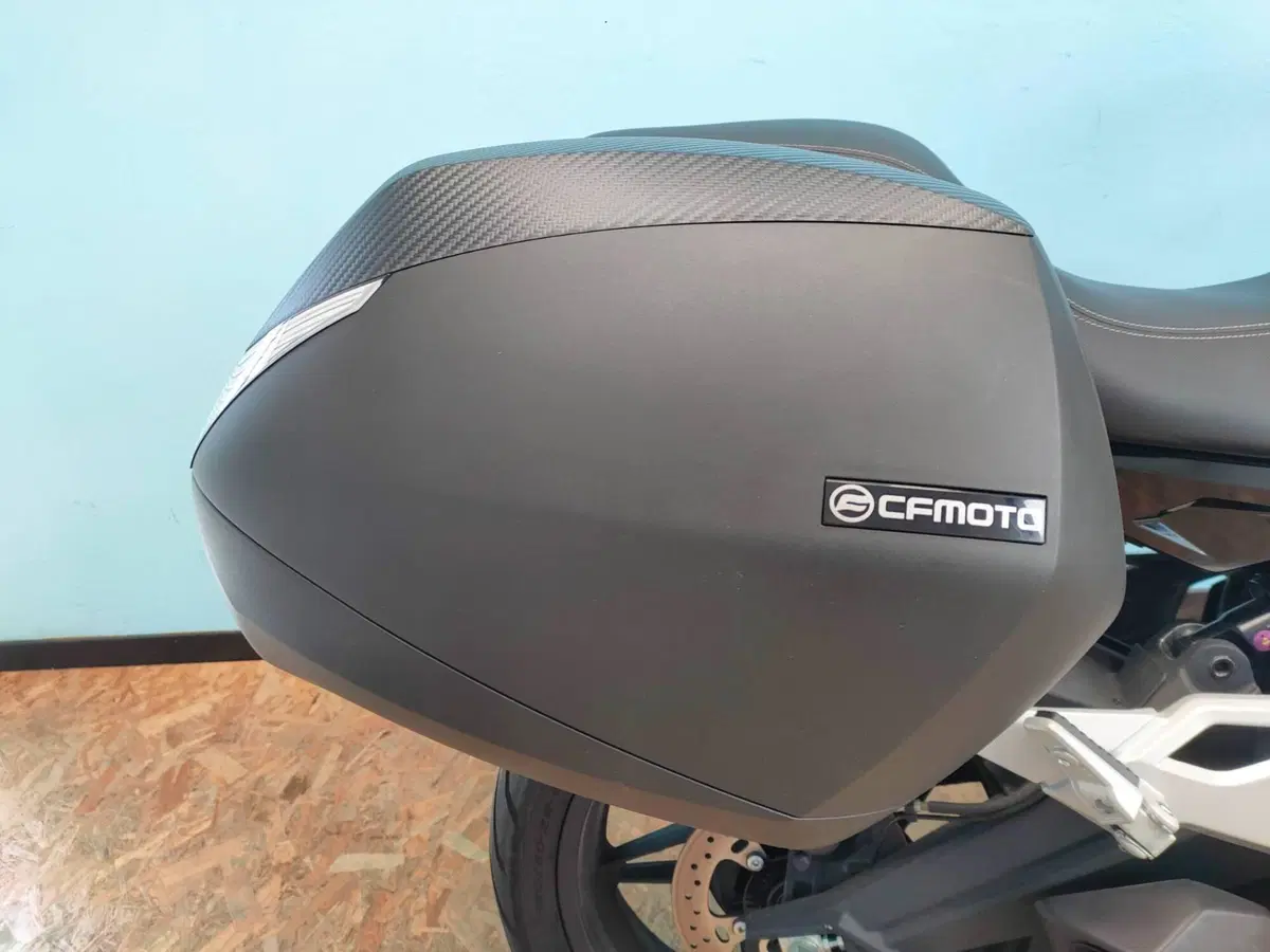 CFMOTO 650MT (2021 - 24) (8)