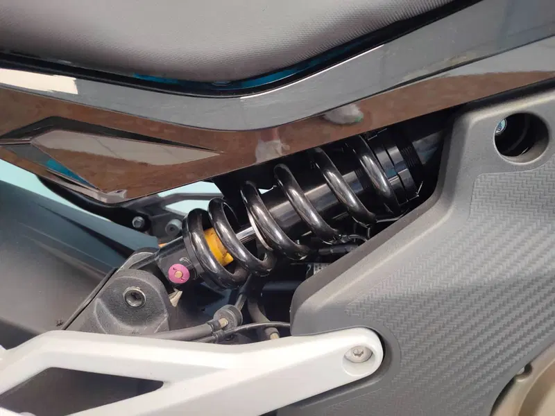CFMOTO 650MT (2021 - 24) (10)