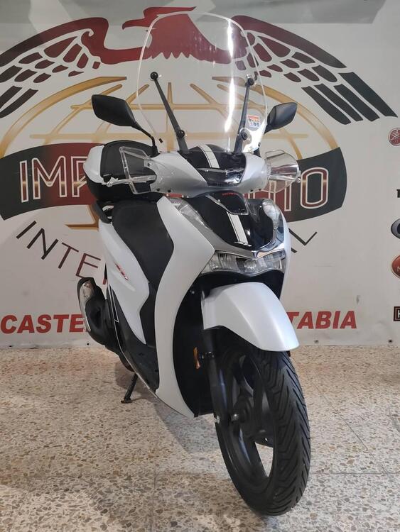 Honda SH 125i Sport (2024 - 25) (4)