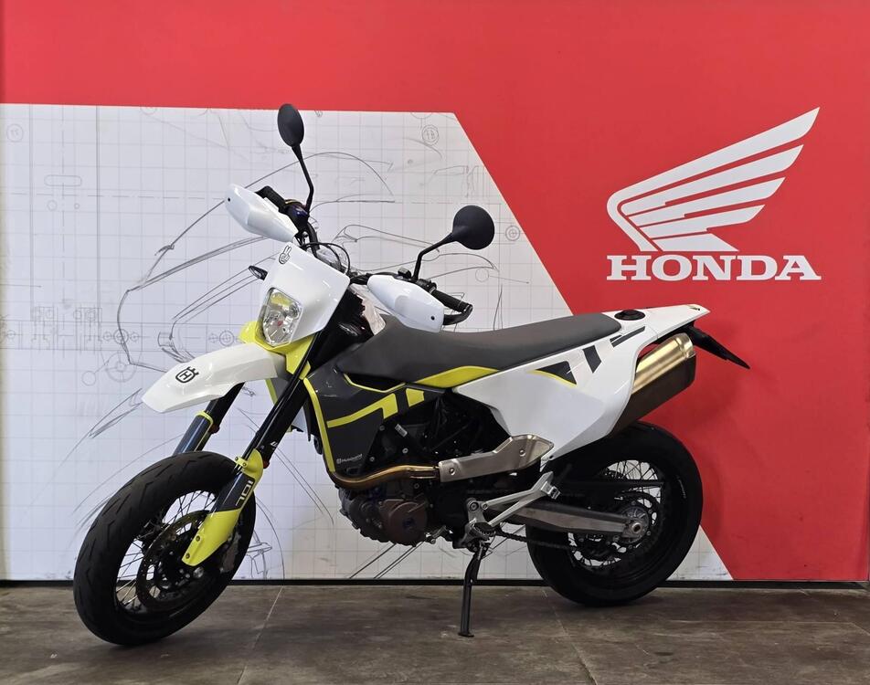 Husqvarna 701 Supermoto (2023 - 25)