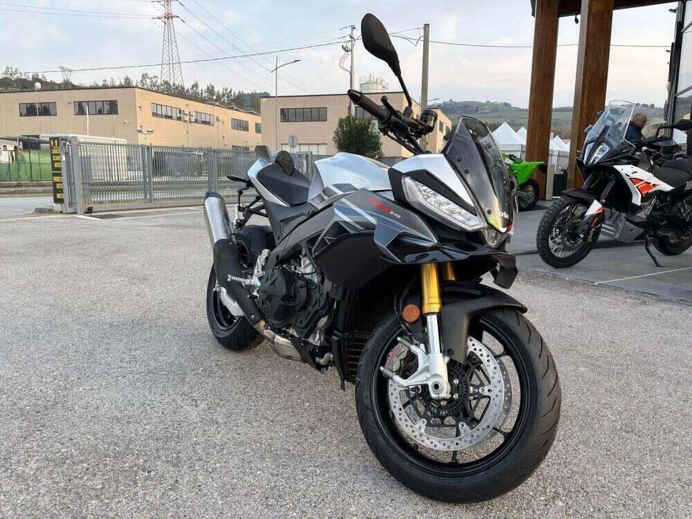 Aprilia Tuono V4 (2025) (4)