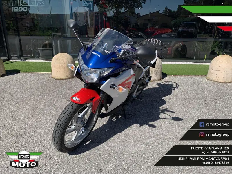 Honda CBR 250 R (2010 - 14) (2)