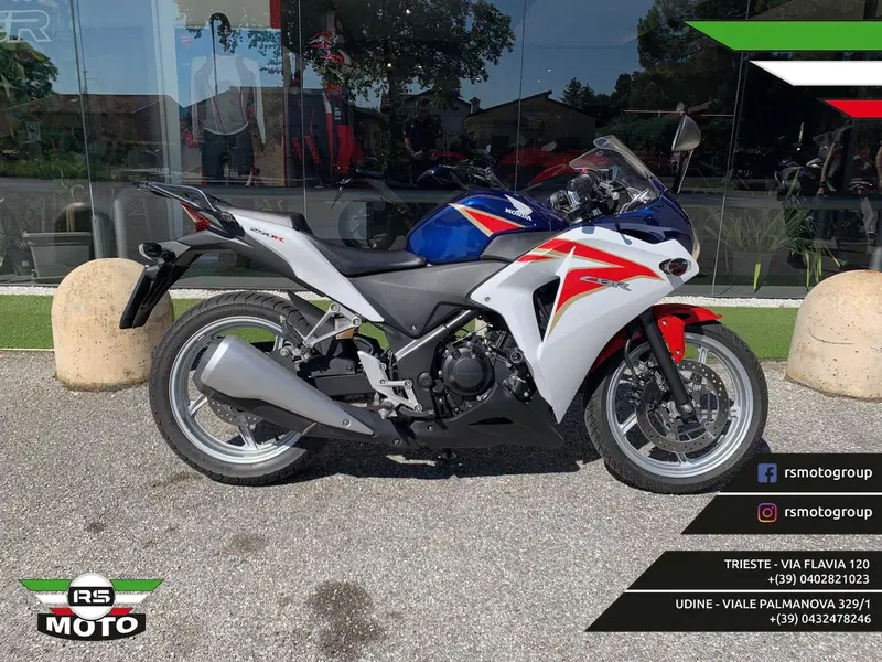 Honda CBR 250 R (2010 - 14) (3)