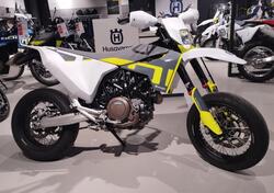 Husqvarna 701 Supermoto (2020) usata