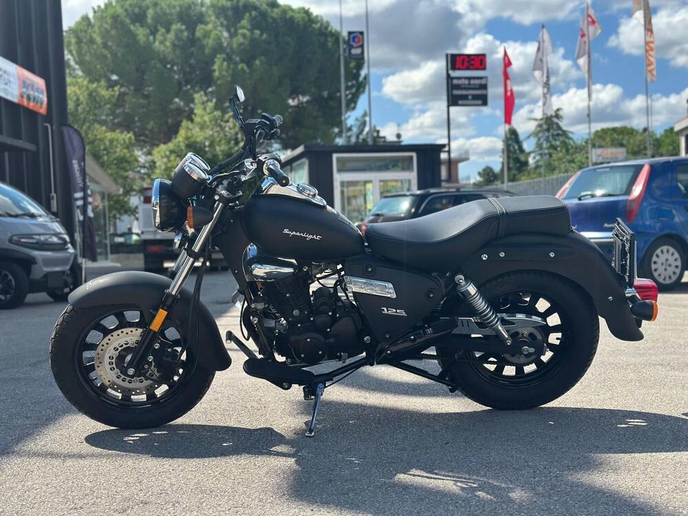 Keeway Motor Superlight 125 (2021 - 25) (4)