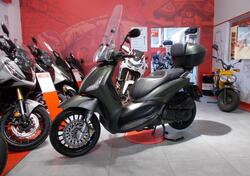 Piaggio Beverly 300 i.e. Street (2020) usata