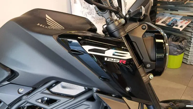 Honda CB 125 R (2024 - 26) (6)