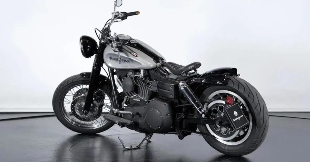 Harley Davidson 1450 Super Glide Custom 2005: l'usato del giorno di Moto.it [GALLERY]