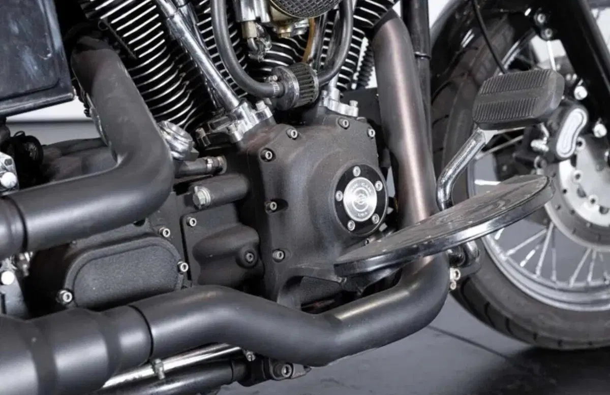 Harley Davidson 1450 Super Glide Custom 2005: l'usato del giorno di Moto.it [GALLERY] (4)