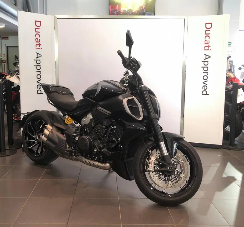 Ducati Diavel V4 (2023 - 26) (2)
