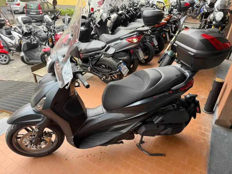 Piaggio Beverly 400 S ABS-ASR (2021 - 24) (4)