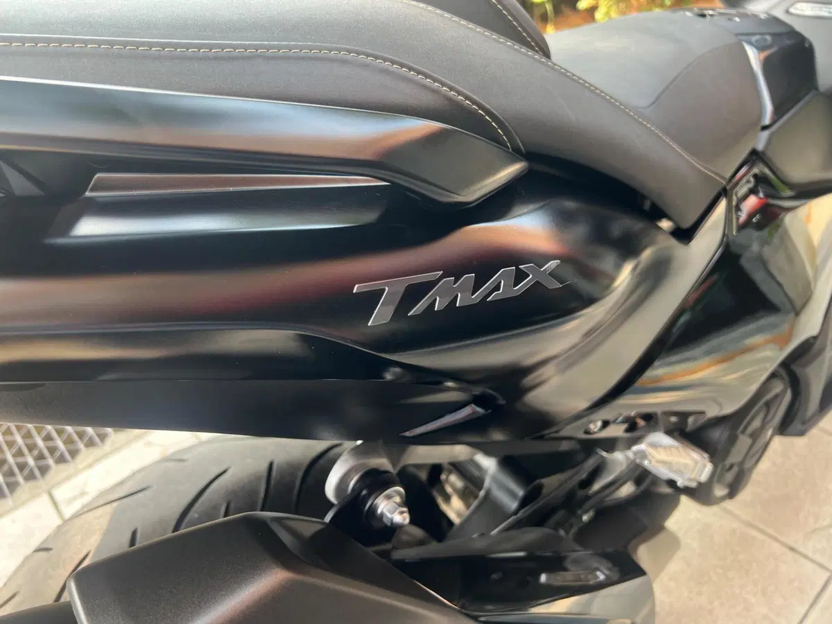 Yamaha T-Max 560 Tech Max (2022 - 24) (12)