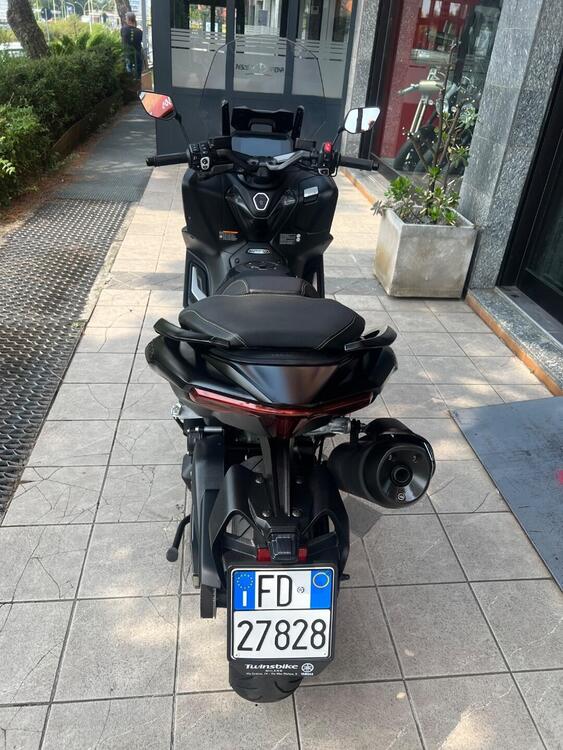 Yamaha T-Max 560 Tech Max (2022 - 24) (4)