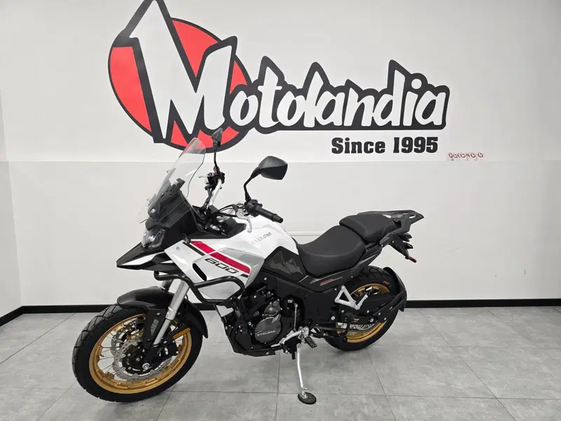 Cyclone RX600 (2025 - 26) (3)