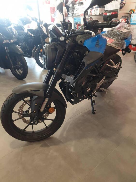 Honda CB 125 R (2024 - 25) (5)