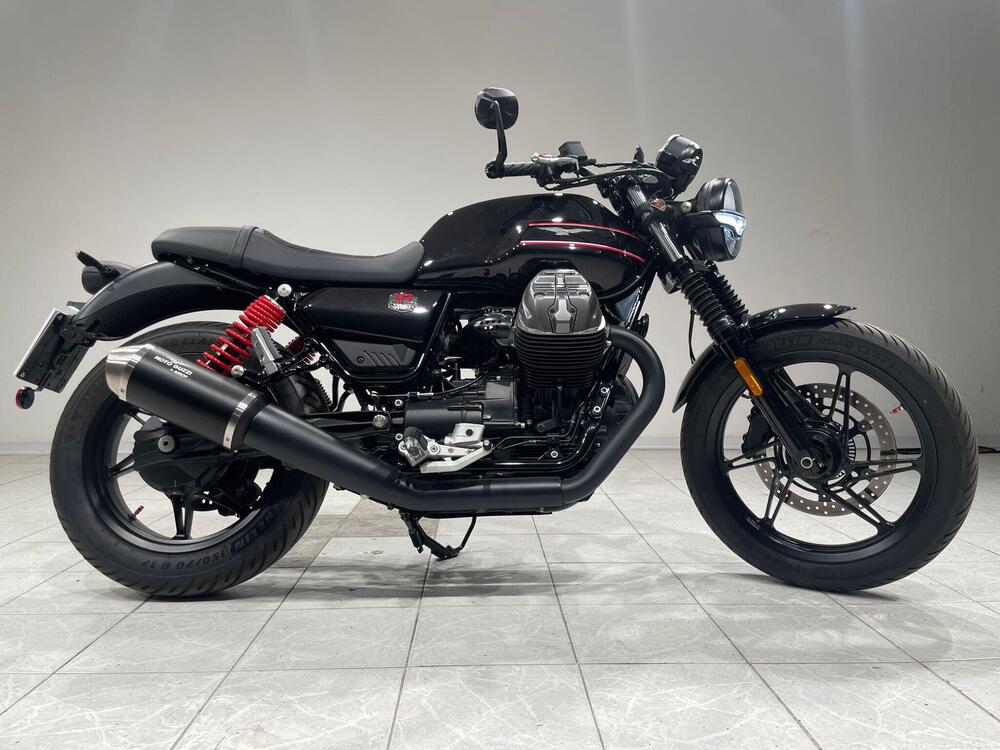 Moto Guzzi V7 Stone Special Edition (2022 - 25) (5)