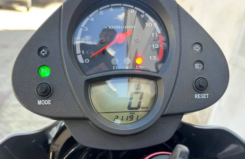 Kawasaki ER-6N (2005 - 08) (5)
