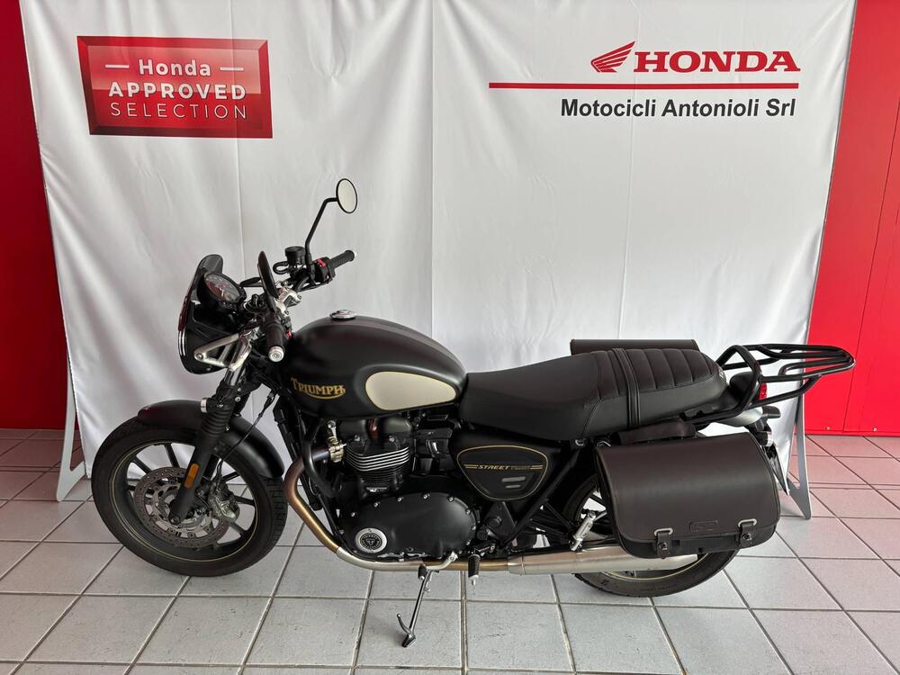 Triumph Street Twin 900 (2021 - 22) (2)
