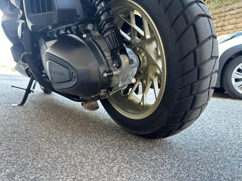 Honda ADV 350 (2022 - 24) (11)