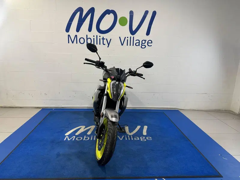 Um Italia Xtreet RS 125 (2023 - 26) (7)