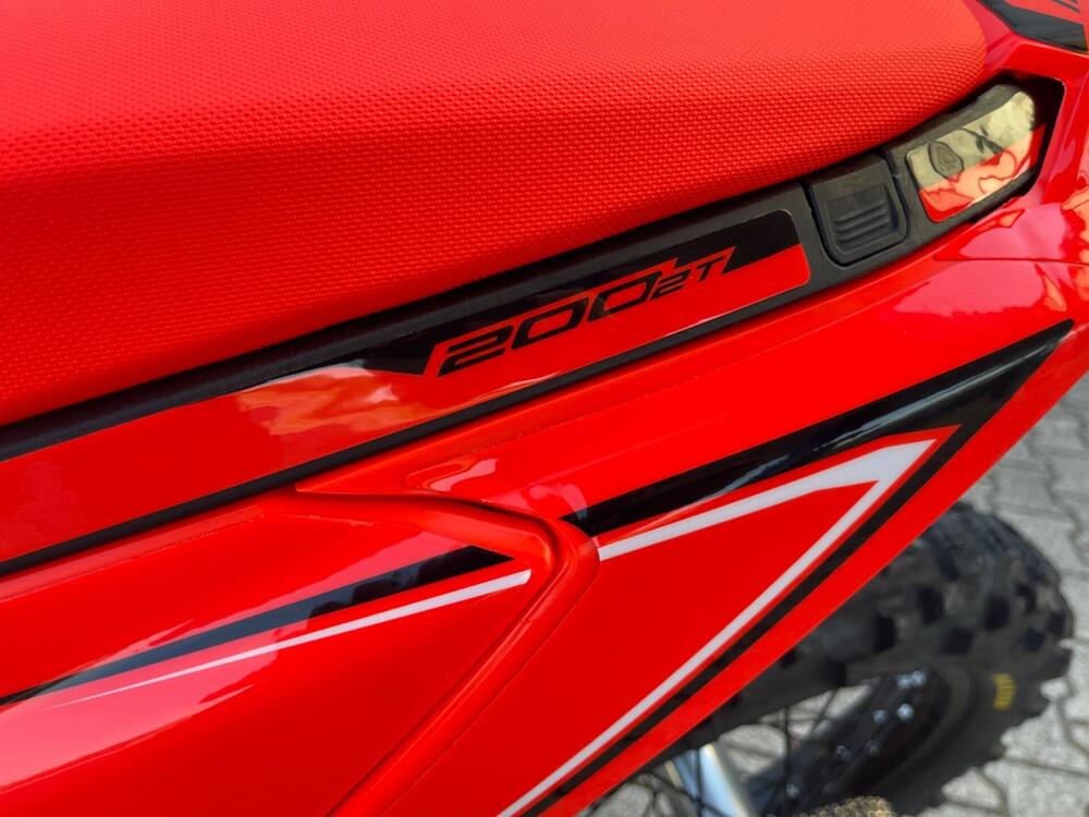 Betamotor RR X-PRO 200 2T Enduro (2026) (3)