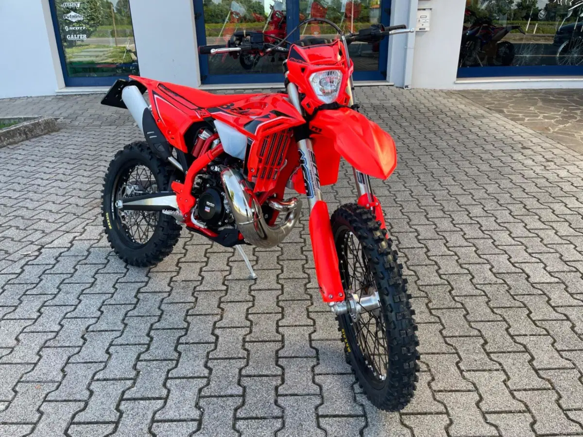 Betamotor RR X-PRO 300 2T Enduro (2026) (12)