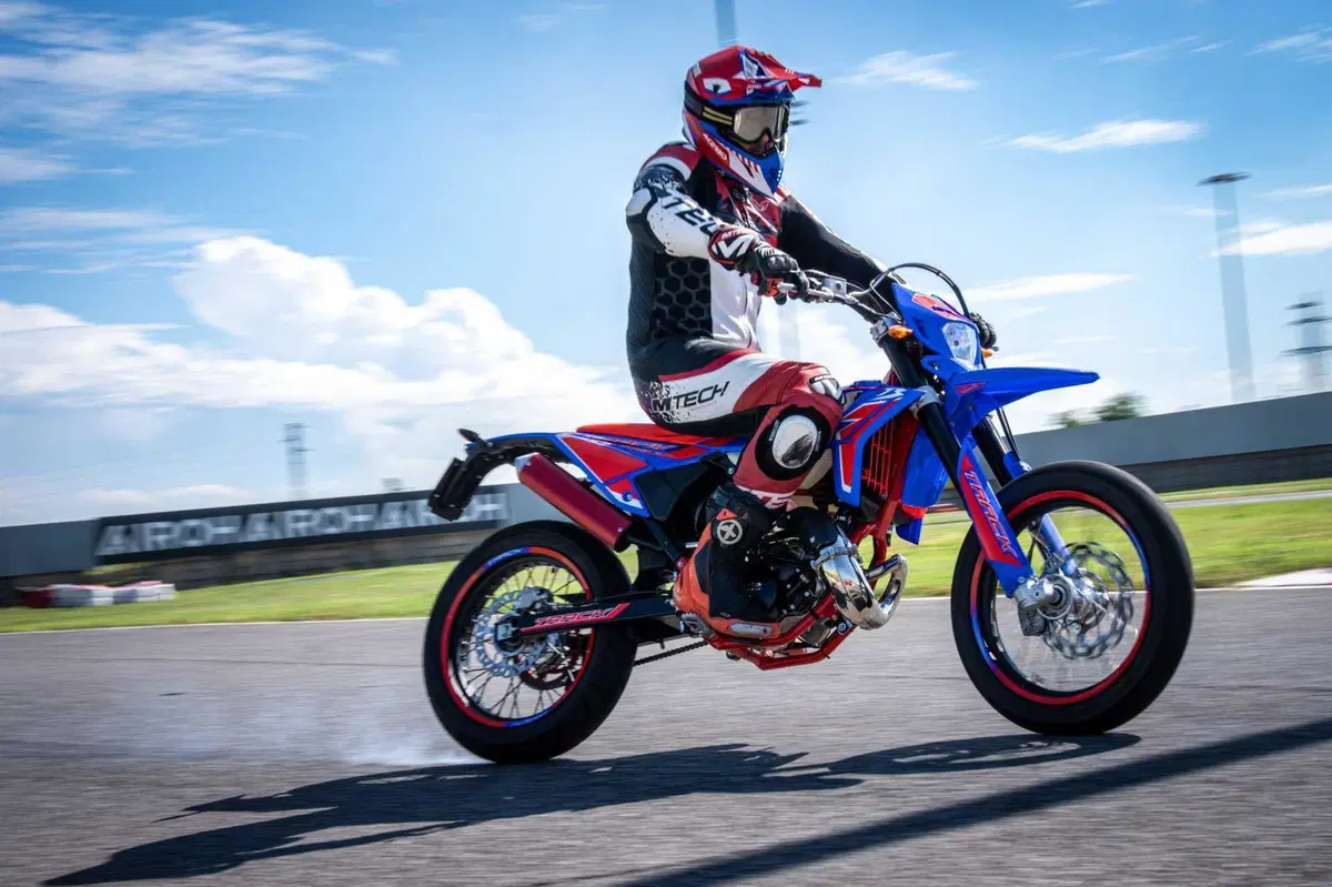 Beta RR 50 e RR 125 Motard TEST: 2 tempi vs 4 tempi, in pista! [VIDEO E GALLERY] (21)
