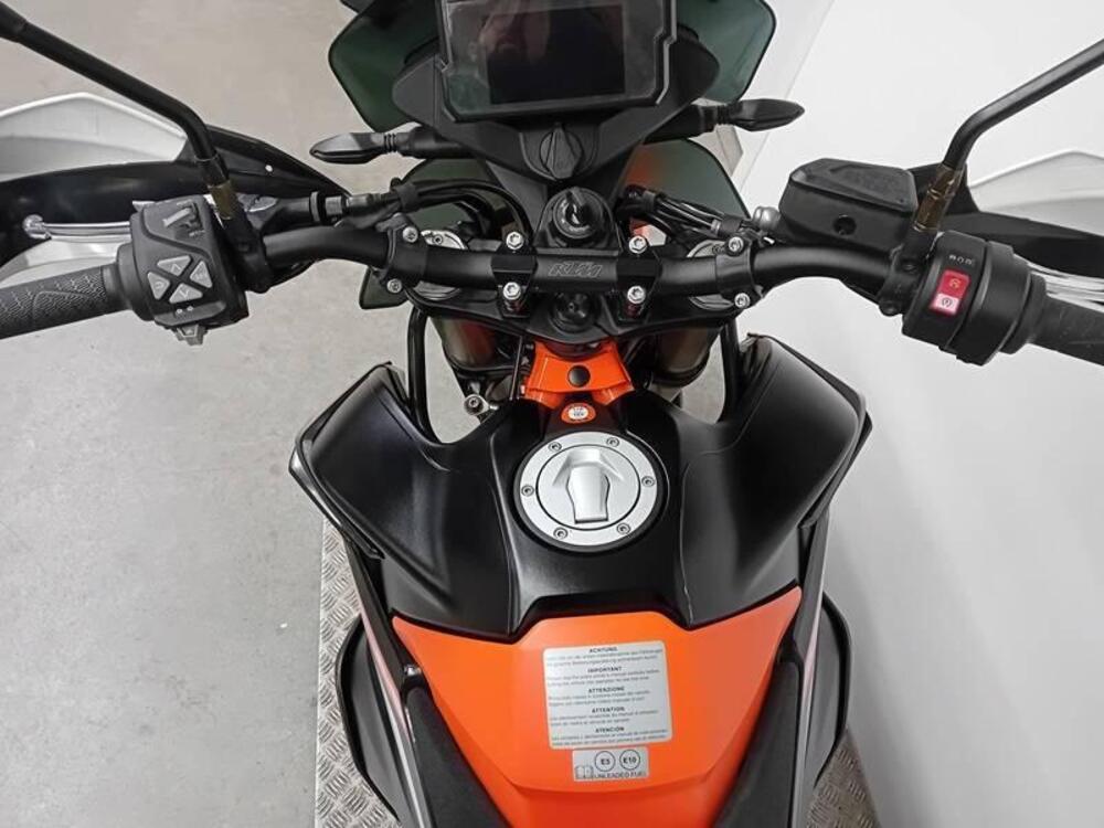 KTM 890 Adventure R (2022) (5)