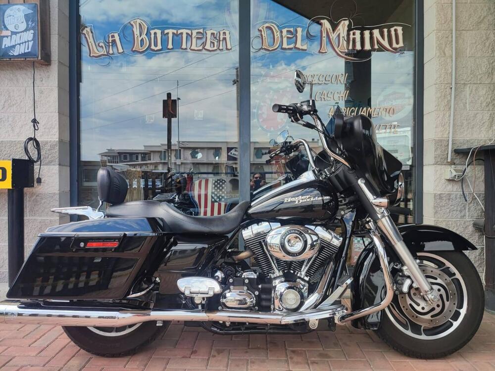 Harley-Davidson 1584 Street Glide (2007) - FLHX