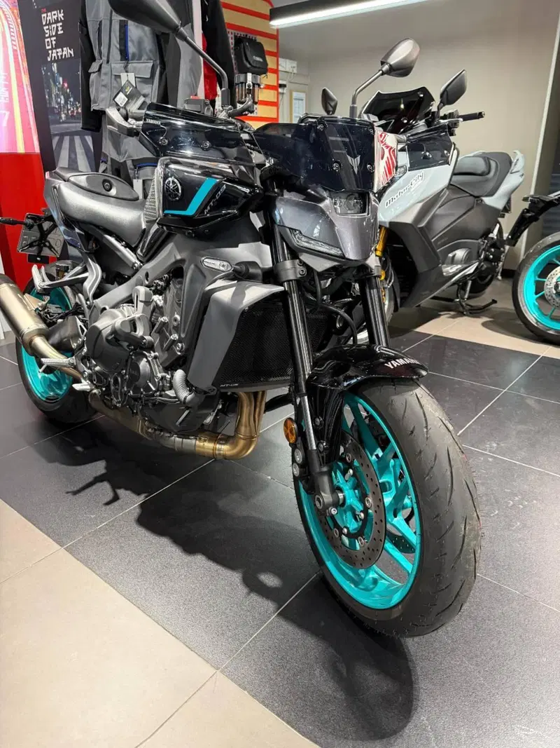 Yamaha MT-09 Y-AMT (2024 - 26)