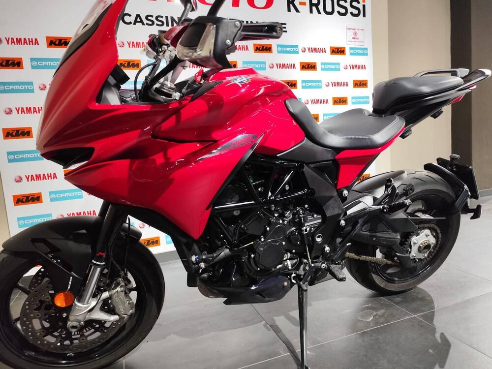 MV Agusta Turismo Veloce 800 Rosso (2021 - 23) (2)