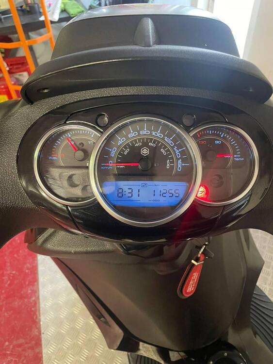 Piaggio Beverly 300 i.e. (2010 - 16) (3)