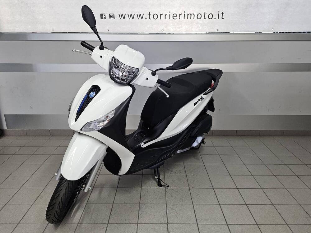 Piaggio Medley 200 S (2025) (2)