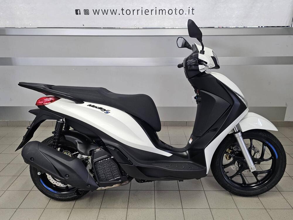 Piaggio Medley 200 S (2025) (3)