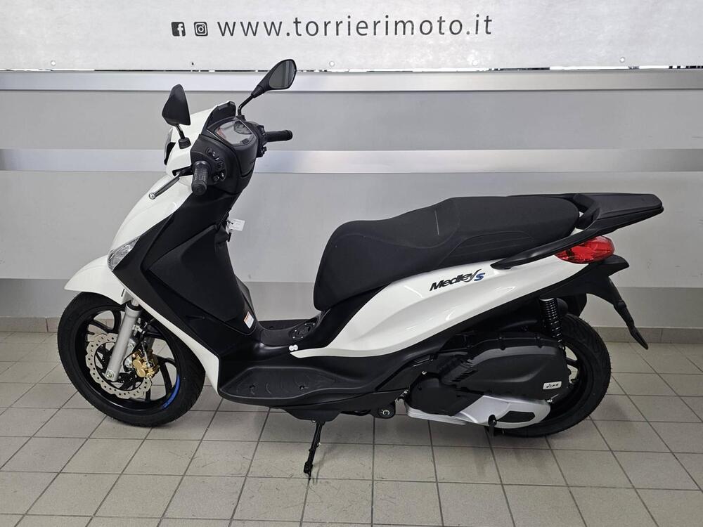 Piaggio Medley 200 S (2025) (4)