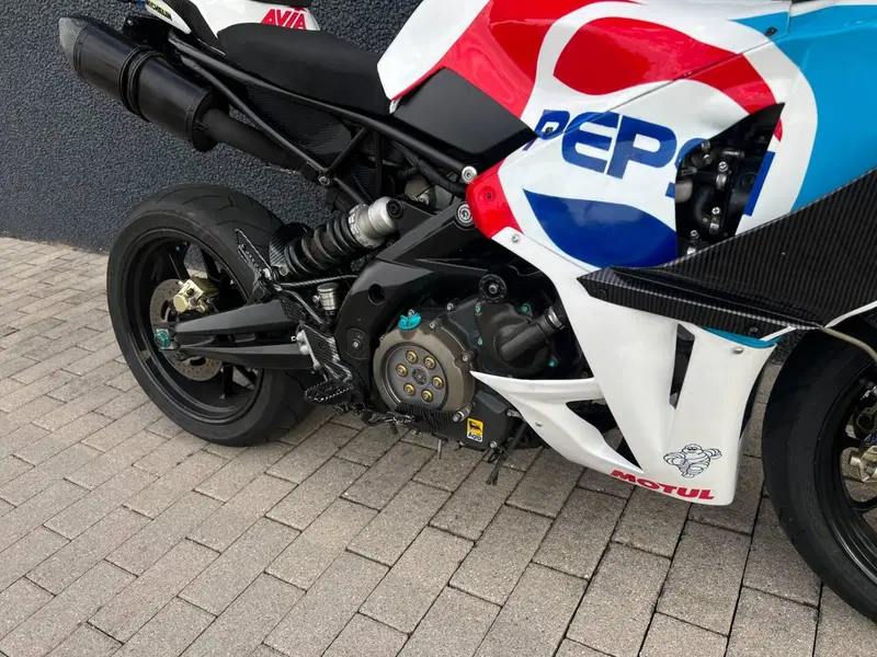 Aprilia Dorsoduro 750 (2009 - 14) (10)