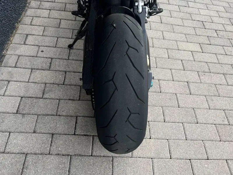 Aprilia Dorsoduro 750 (2009 - 14) (11)