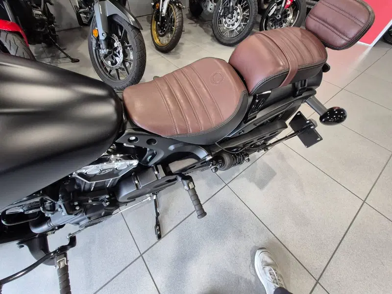 Indian Scout 1133 Bobber (2021 - 25) (6)