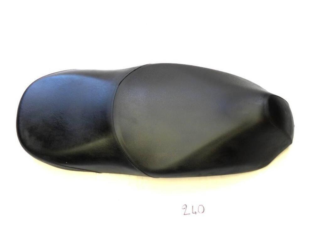 Sella Honda SH 300 i (n. 240), cod: 77200-KTW-9000 (2)