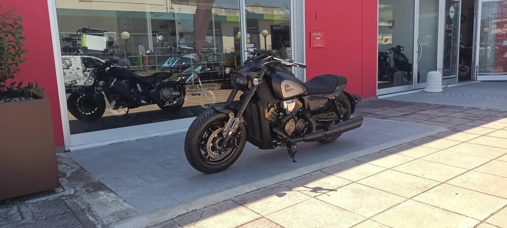 QJ Motor SRV 600 V (2025)