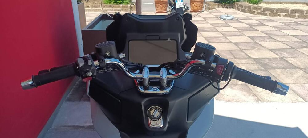 QJ Motor MTX 300 (2025) (5)