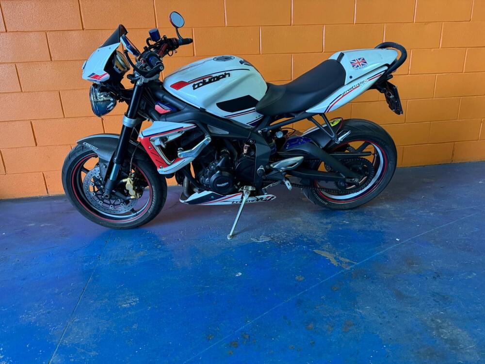 Triumph Daytona 675 R (2010 - 12)