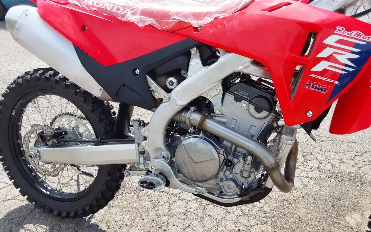 Honda CRF 250R (2026) (3)