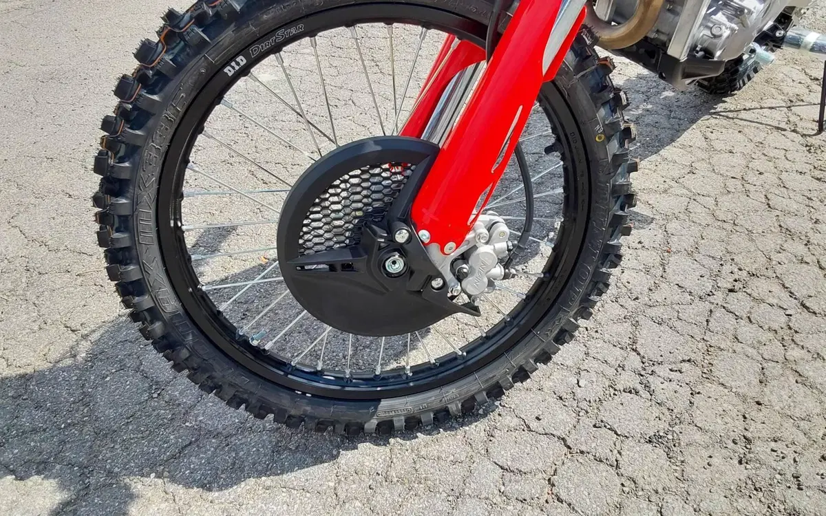 Honda CRF 450R (2026) (3)