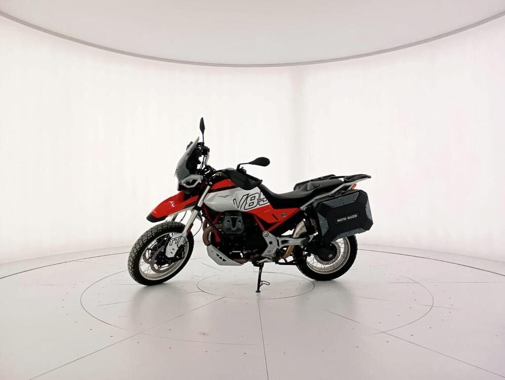 Moto Guzzi V85 TT (2024 - 25) (2)