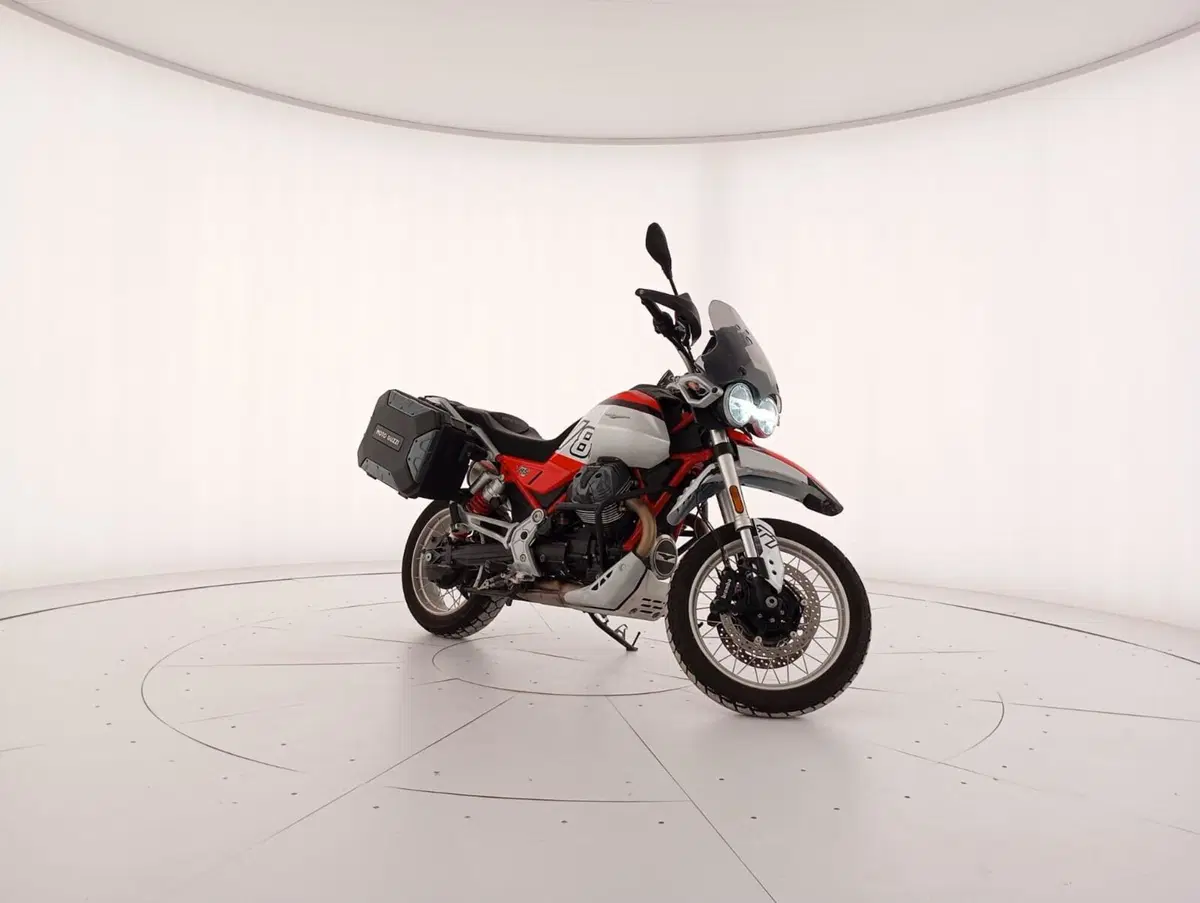 Moto Guzzi V85 TT (2024 - 26) (6)