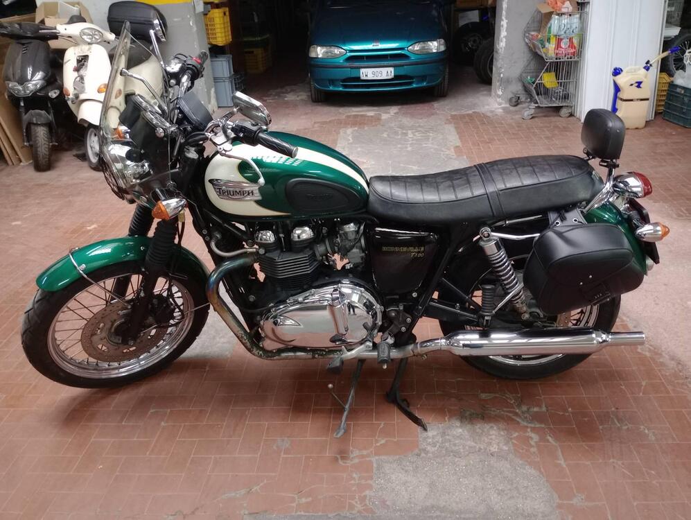 Triumph Bonneville T100 (2008 - 16)